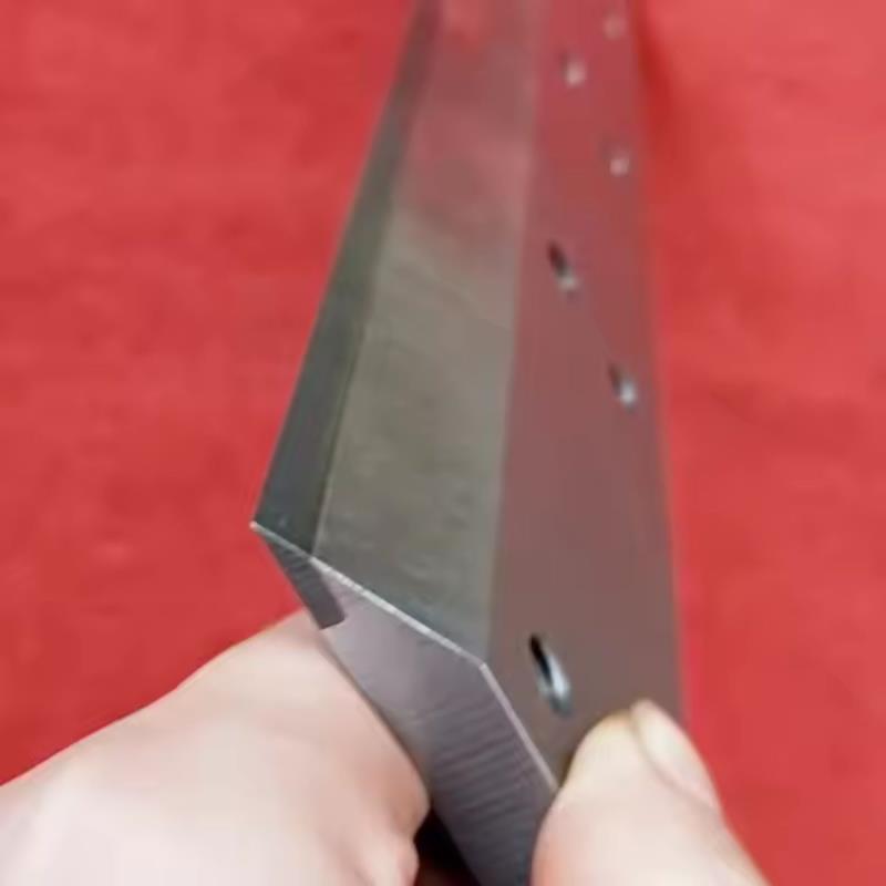 Fungsi dan Peran Paper Knife dalam Industri Kertas