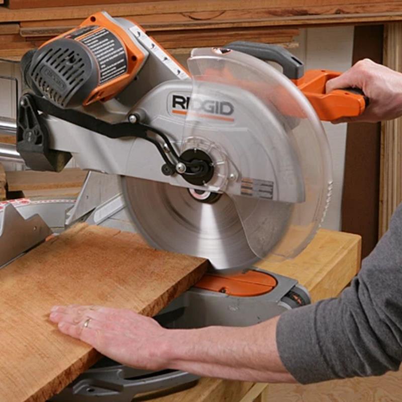 Apa Itu Miter Saw?