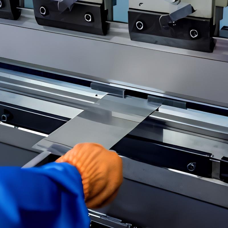 Mengapa Pemilihan Alat Potong Logam Berpengaruh pada Efisiensi Produksi?